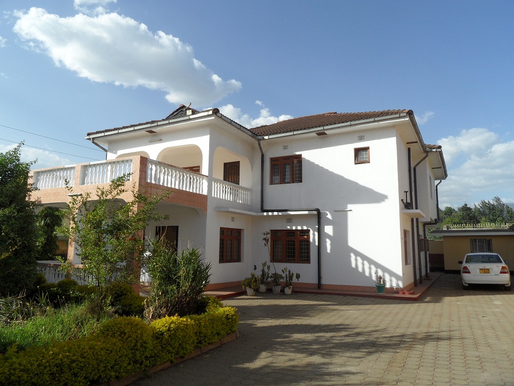 4 Bdrm House Sakina 4 Bdrm House Sakina
