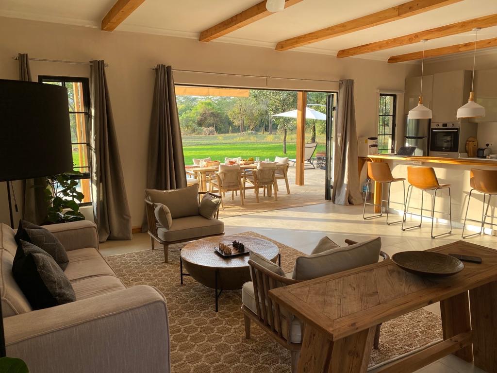 2-Bedroom Property For sale Dolly Estate USA River